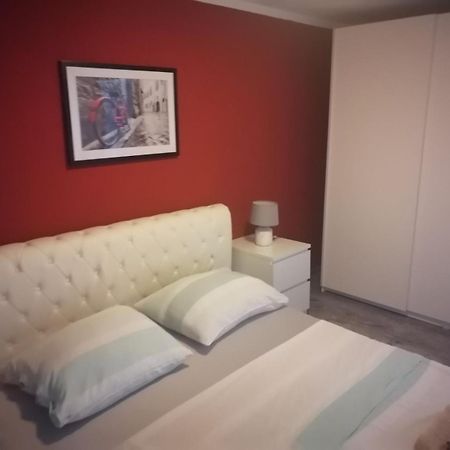 Apartments Matelici Divsici Luaran gambar