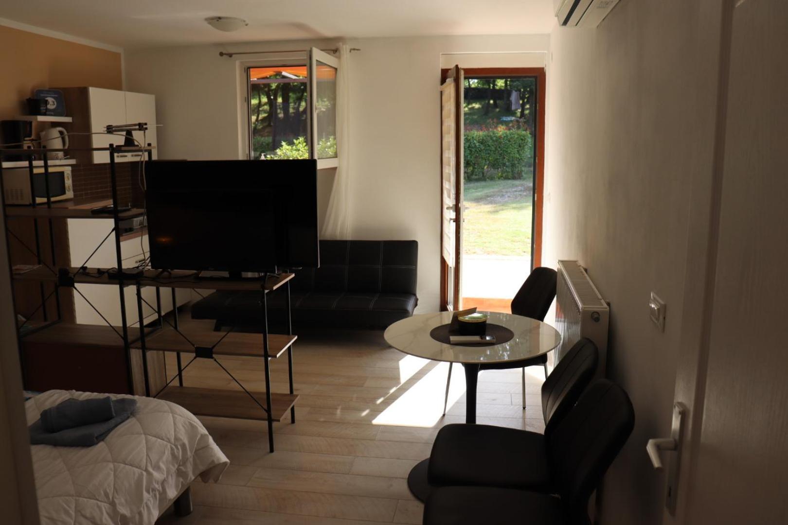 Apartments Matelici Divsici Luaran gambar