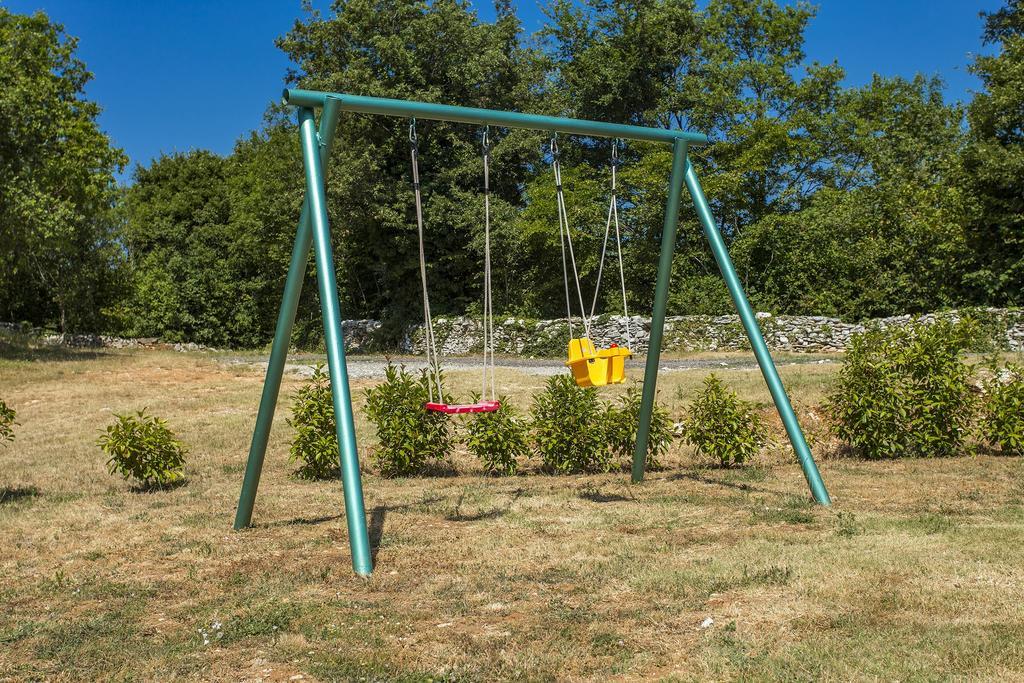 Apartments Matelici Divsici Luaran gambar